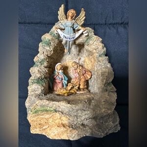 Fontanini vintage Nativity Scene Figurine with Angel, music box and light!